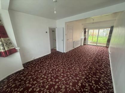 3 Bed Semi-Detached House, Laburnum Road, UB3