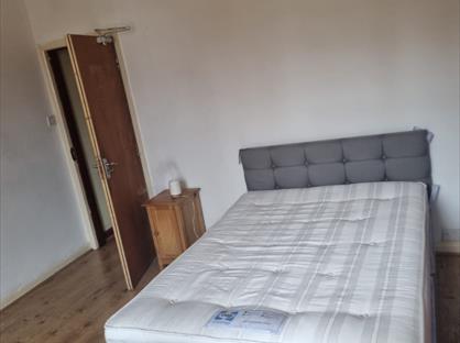 Room in a Shared House, Bromley Gardens, BR2