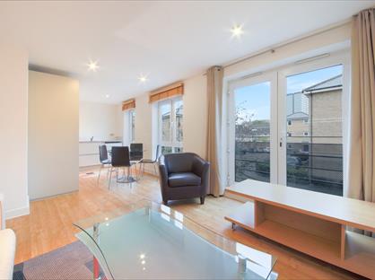 1 Bed Flat, Queensgate House, E3