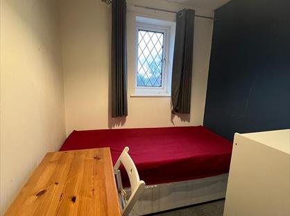 Room in a Shared House, Roman Close, WS8