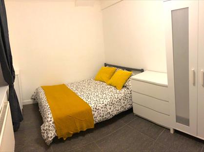 Room in a Shared House, Cowper Avenue, RM18