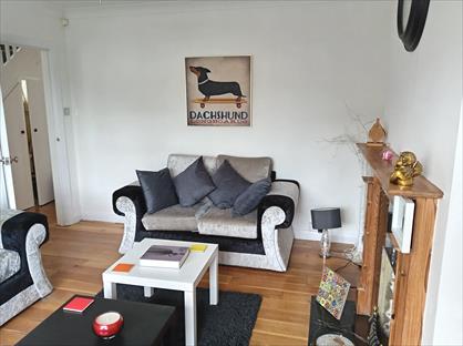 3 Bed Semi-Detached House, Wilmington Way, BN1