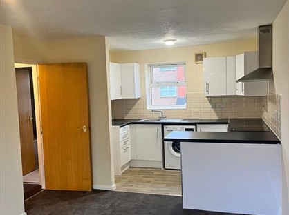 2 Bed Flat, Dudley Close, RM16