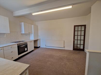2 Bed Flat, Firth Park Road, S5