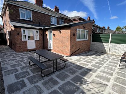 Room in a Shared House, Wigan Road, L39