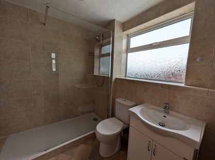 2 Bed Terraced House, Hallgarth Terrace, DL17