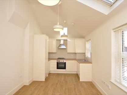 1 Bed Flat, High Road, N2