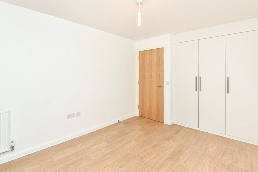 Additional image 5 of 1 Bed Flat, Cathedral View, DE1, N1 7GU