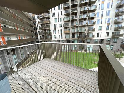2 Bed Flat, Maud Street, E16