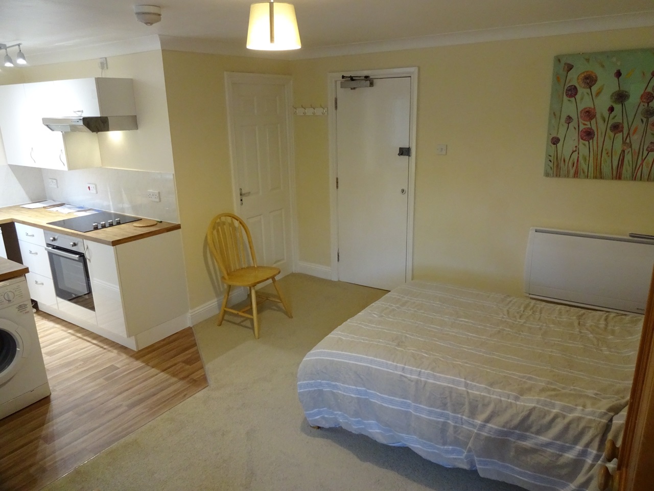 Additional image 4 of Studio Flat, Westridge Road, SO17, N1 7GU