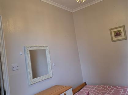 Room in a Shared House, Clare Road, SL6