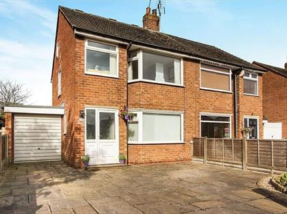 3 Bed Semi-Detached House, Sefton Avenue, FY6