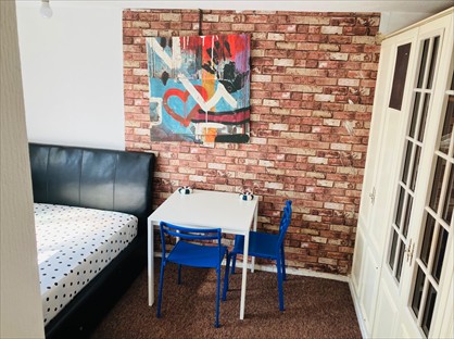 Room in a Shared House, Hartsworth Close, E13