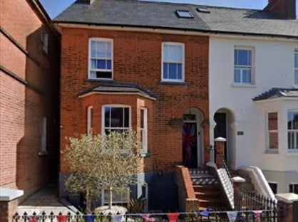 5 Bed Semi-Detached House, Chapel Hill, CM24