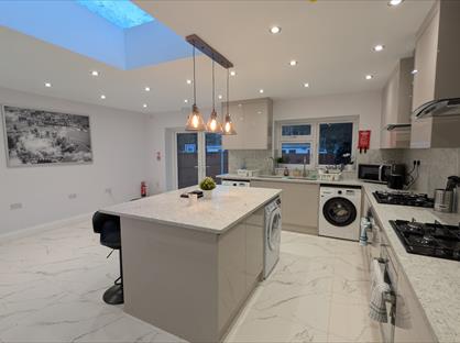 Room in a Shared House, Alexandra Road, CR4