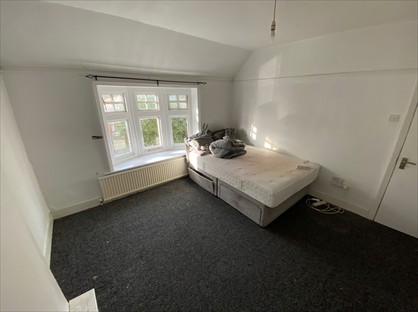 Room in a Shared House, Nelmes Road, RM11