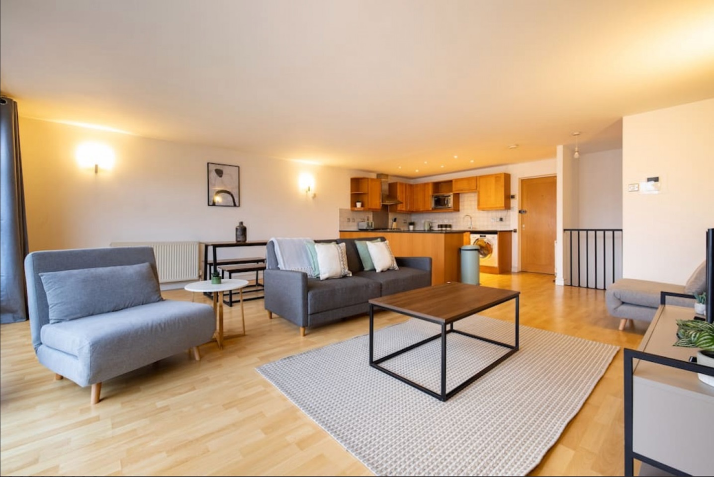 2 Bed Flat, Florin Court, SE1