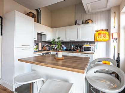 4 Bed Flat, Cemetery Road, S11