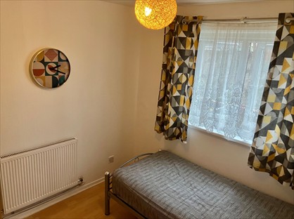 Room in a Shared House, Hartsworth Close, E13