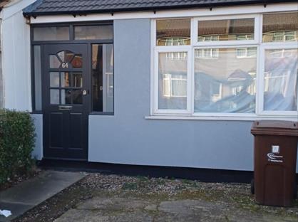 3 Bed Terraced House, Western Avenue, RM10