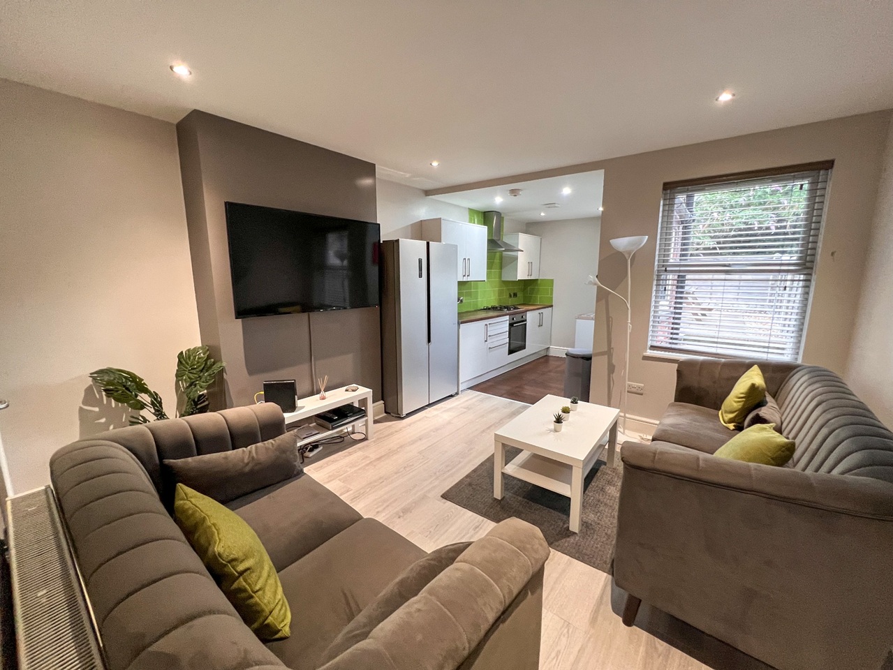 Additional image 2 of 6 Bed Terraced House, Edmund Road, S2, N1 7GU