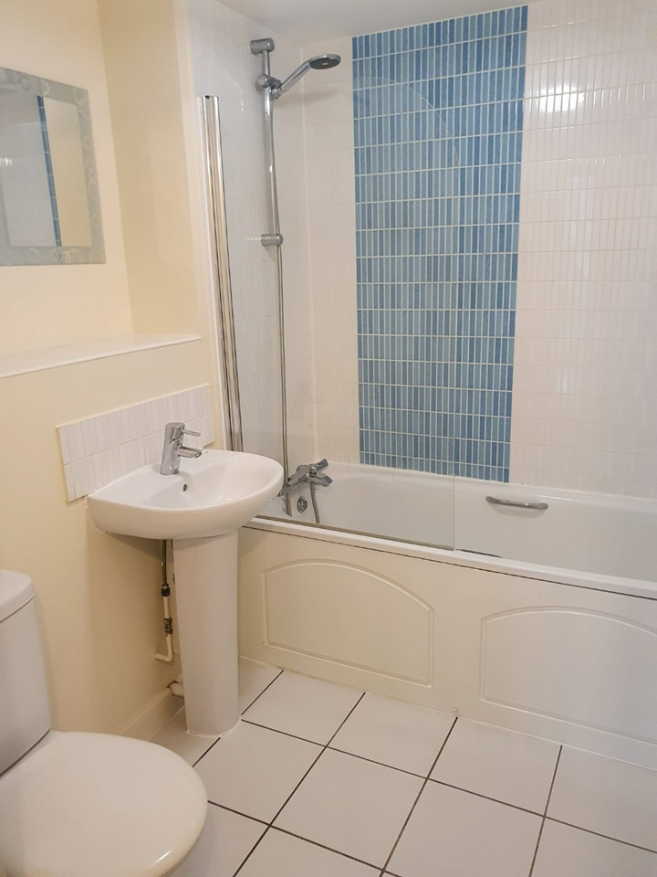 1 Bed Flat, Cobbett Road, SO18 photo 5
