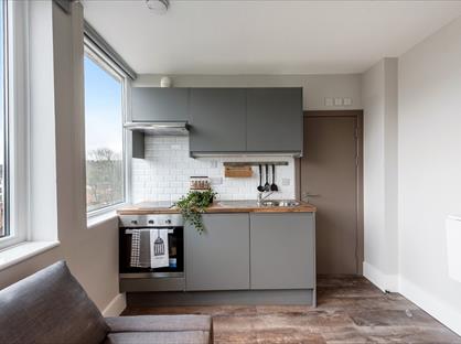 Studio Flat, South Street, RM1