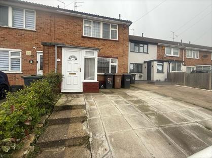 3 Bed Semi-Detached House, Dorel Close, LU2