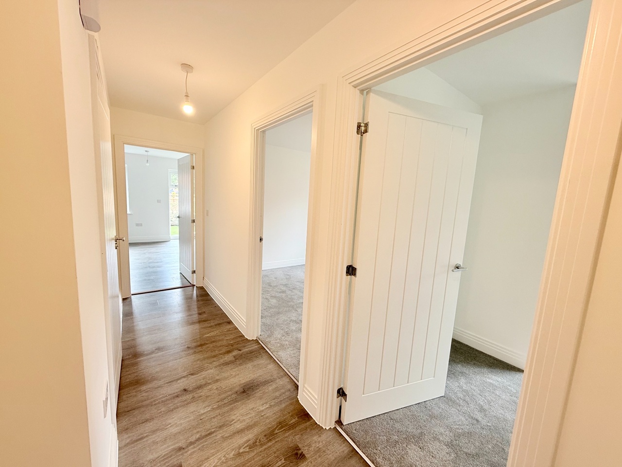 Chelmsford - 2 Bed Flat, George Wicks Way, CM1 - To Rent Now for £1,700 ...