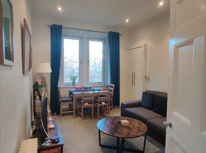 1 Bed Flat, Ettrick Place, G43