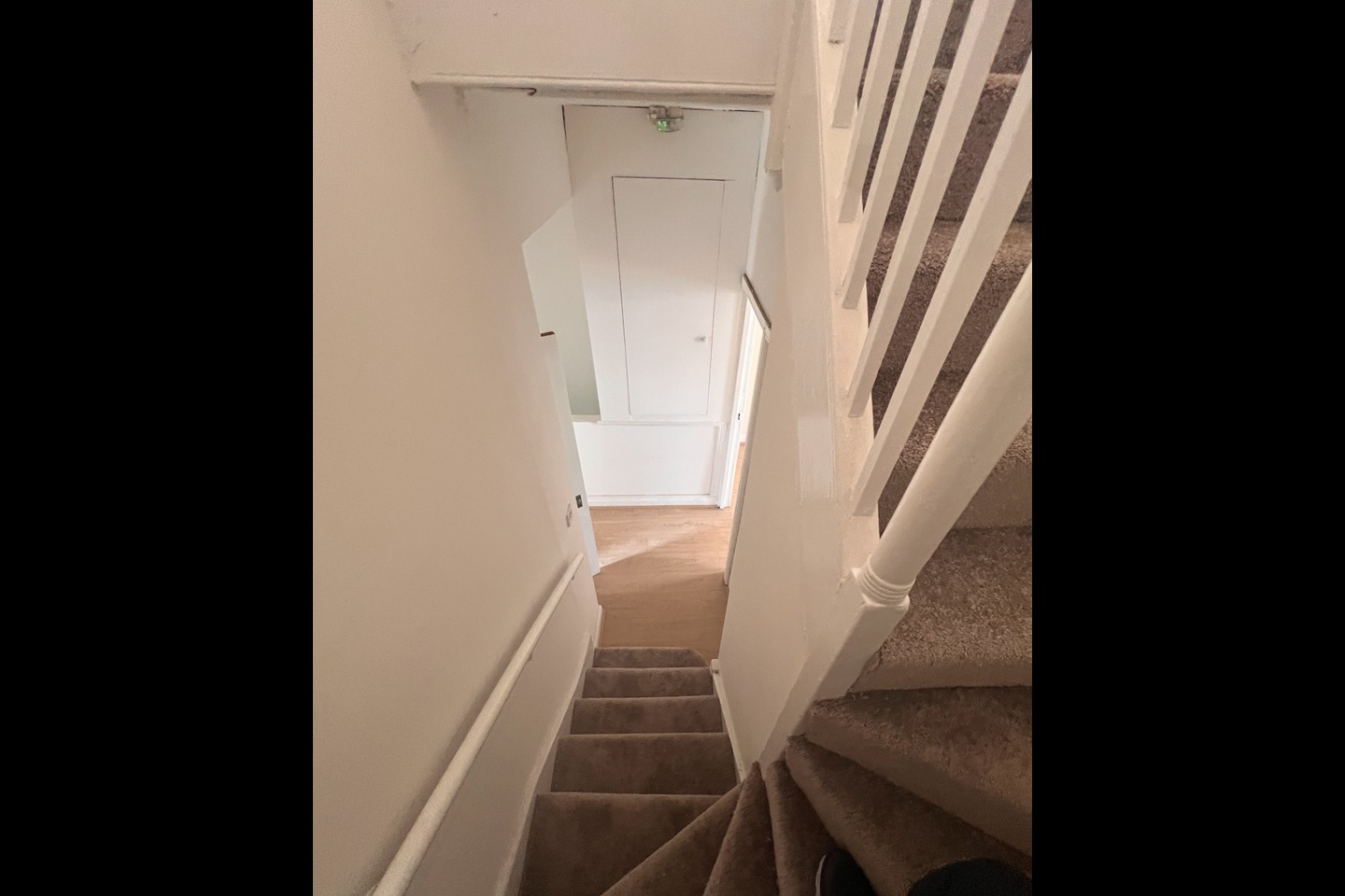 2 Bed Flat, Commercial Road, E1 photo 2