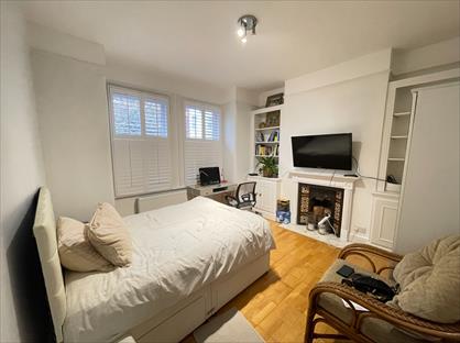 Room in a Shared Flat, Dalling Road, W6