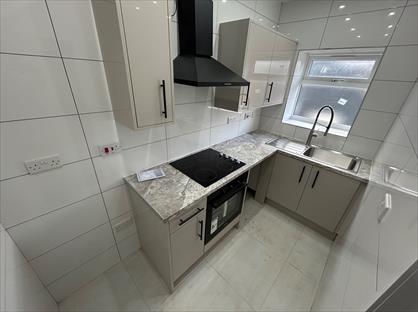 1 Bed Flat, Windmill Hill, B63