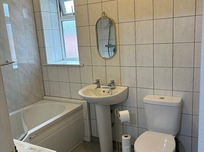 2 Bed Flat, Station Road, NG20