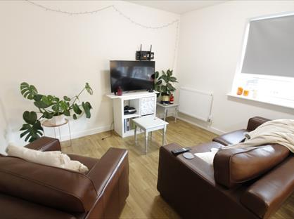 3 Bed Flat, Greenhill Road, SO22