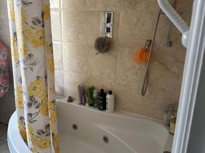 Room in a Shared House, Greenford Road, UB6