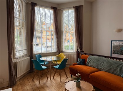 1 Bed Flat, Macaulay Road, SW4