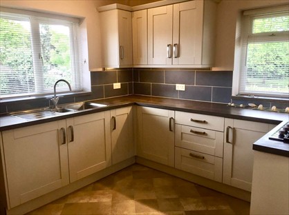 2 Bed Flat, Barker Street, CW5