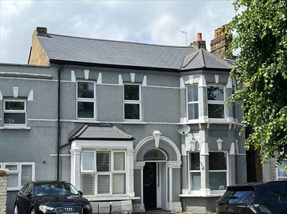 1 Bed Flat, Barry Road, SE22