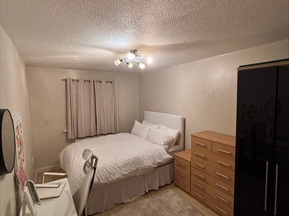 Room in a Shared Flat, Starling Close, M22