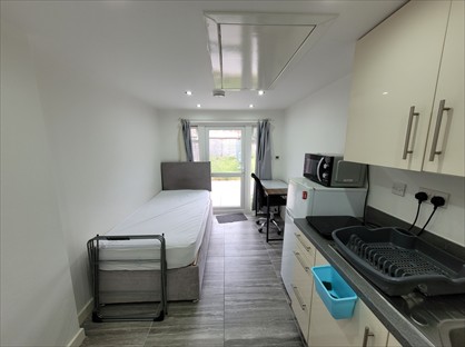 Studio Flat, Cambridge, CB4
