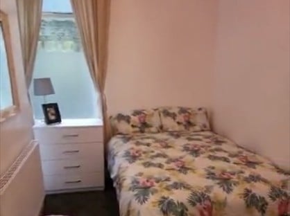 Room in a Shared House, Cardiff Road, CF48