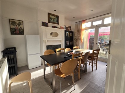 5 Bed Semi-Detached House, Lennox Gardens, NW10