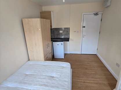 Room in a Shared House, Newbury Road, DA8