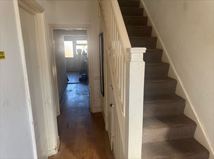 5 Bed Semi-Detached House, Bulstrode Avenue, TW3