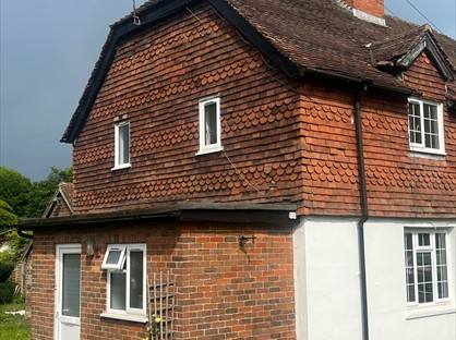 3 Bed Semi-Detached House, Twitton Stream Cottage, TN14