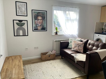 2 Bed Maisonette, Conway Road, TW4
