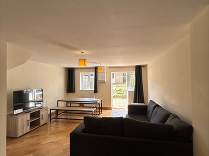 4 Bed Terraced House, Parkinson Drive, CM1