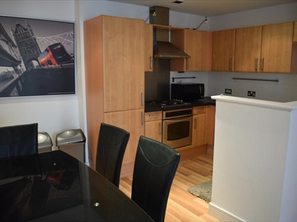 2 Bed Flat, Admiral Court, LS10