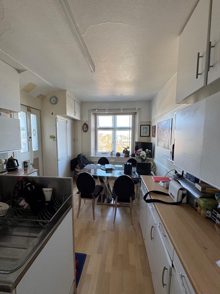 Room in a Shared House, Sussex Square, BN2, N1 7GU